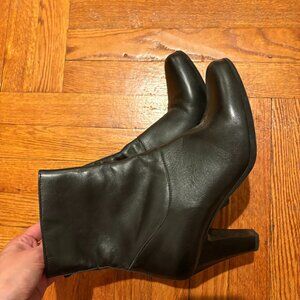 La Canadienne black heeled boots